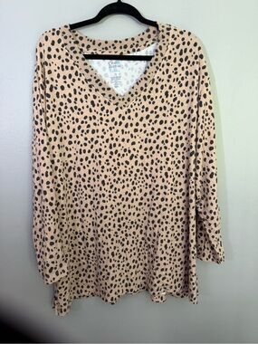 croft & barrow Tan & Leopard V-Neck Long Sleeve Top